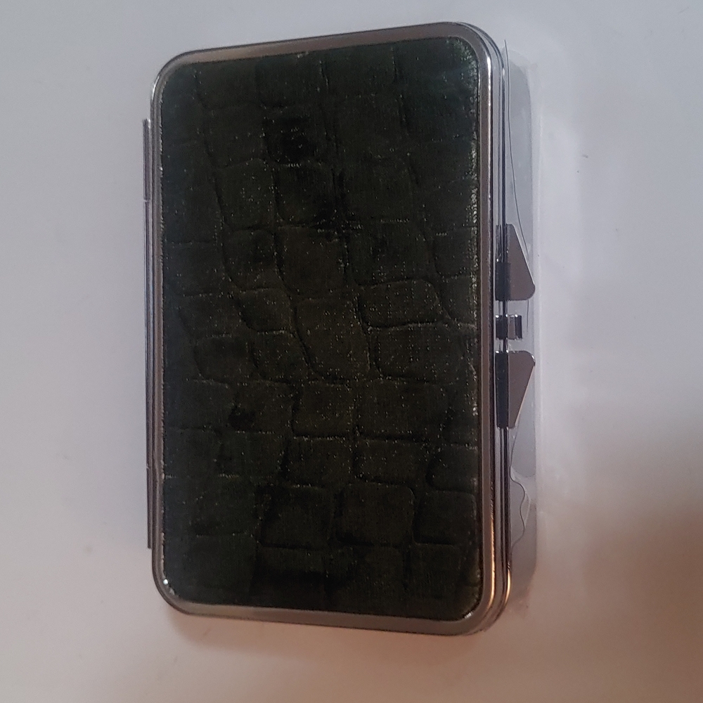 Pill Box w mirror